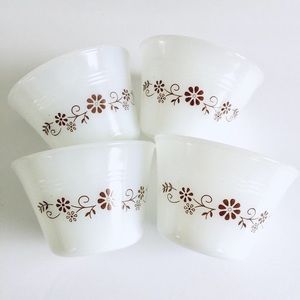 4 Dynaware Brown Daisy custard cups ramekins